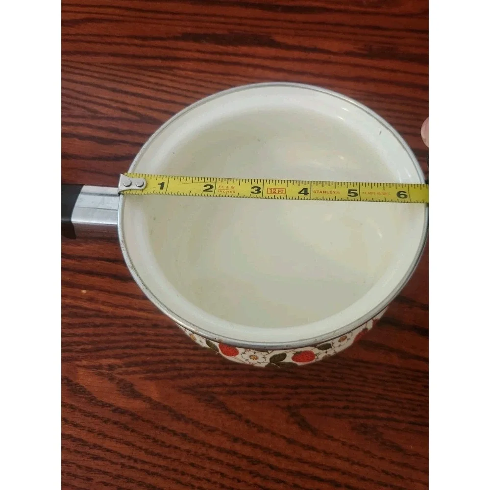 Vintage 1982 Sheffield STRAWBERRIES 'N CREAM 1 quart‎ open SAUCEPAN no lid